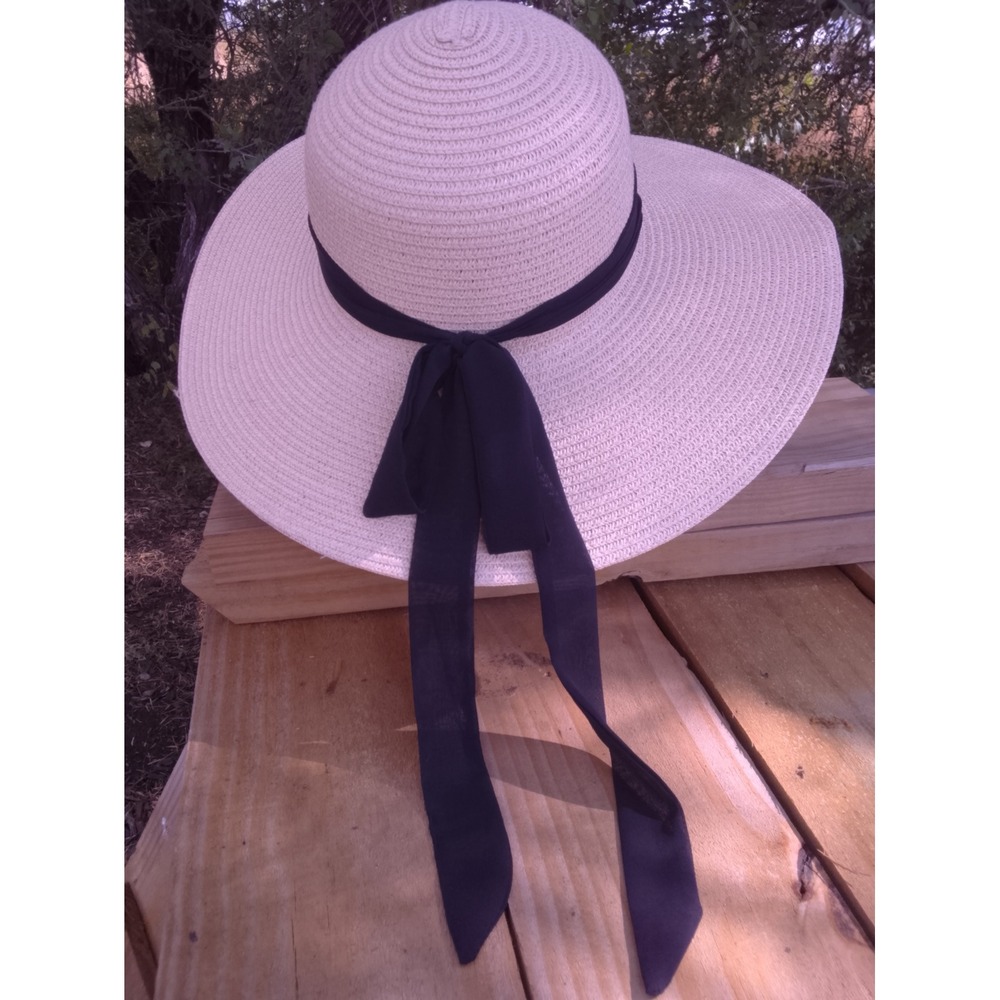 Vince Camuto Womens Wide Brim Straw Sun Hat Cream with Black Ribbon Bow O/S - Picture 2 of 5
